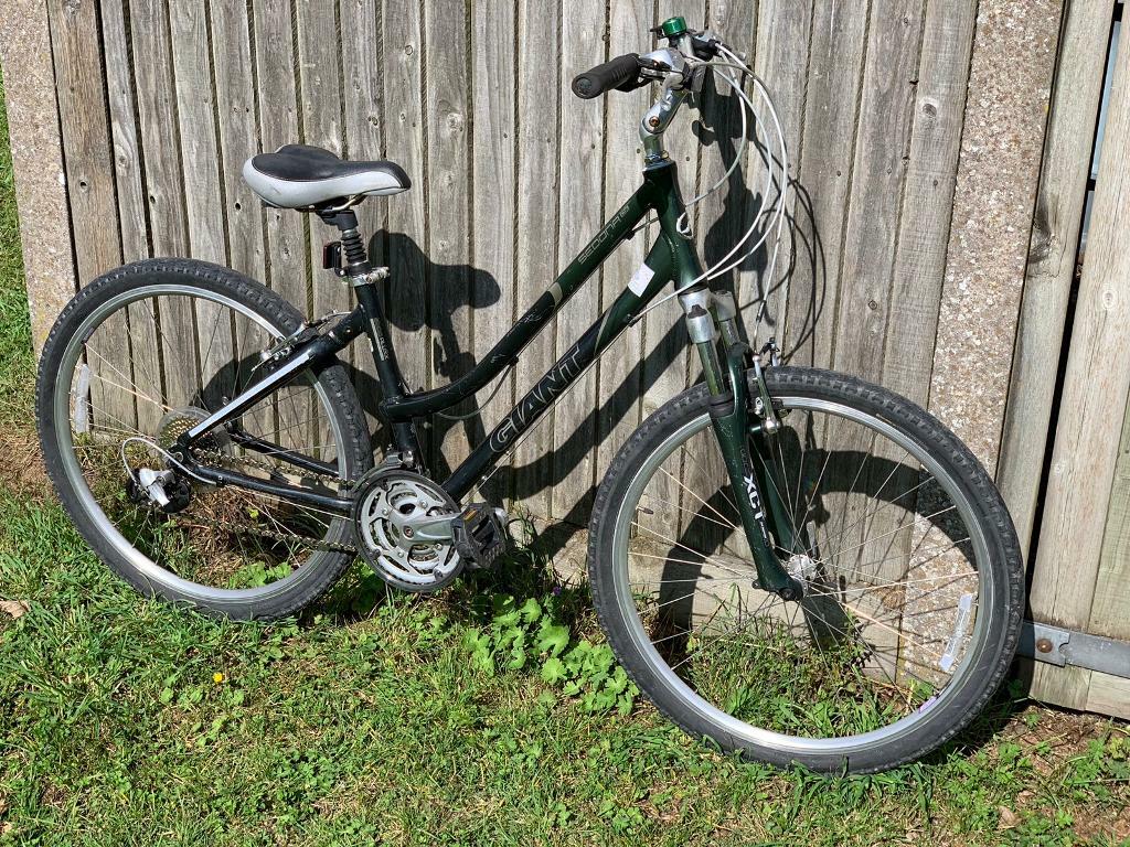 giant sedona dx ladies bike